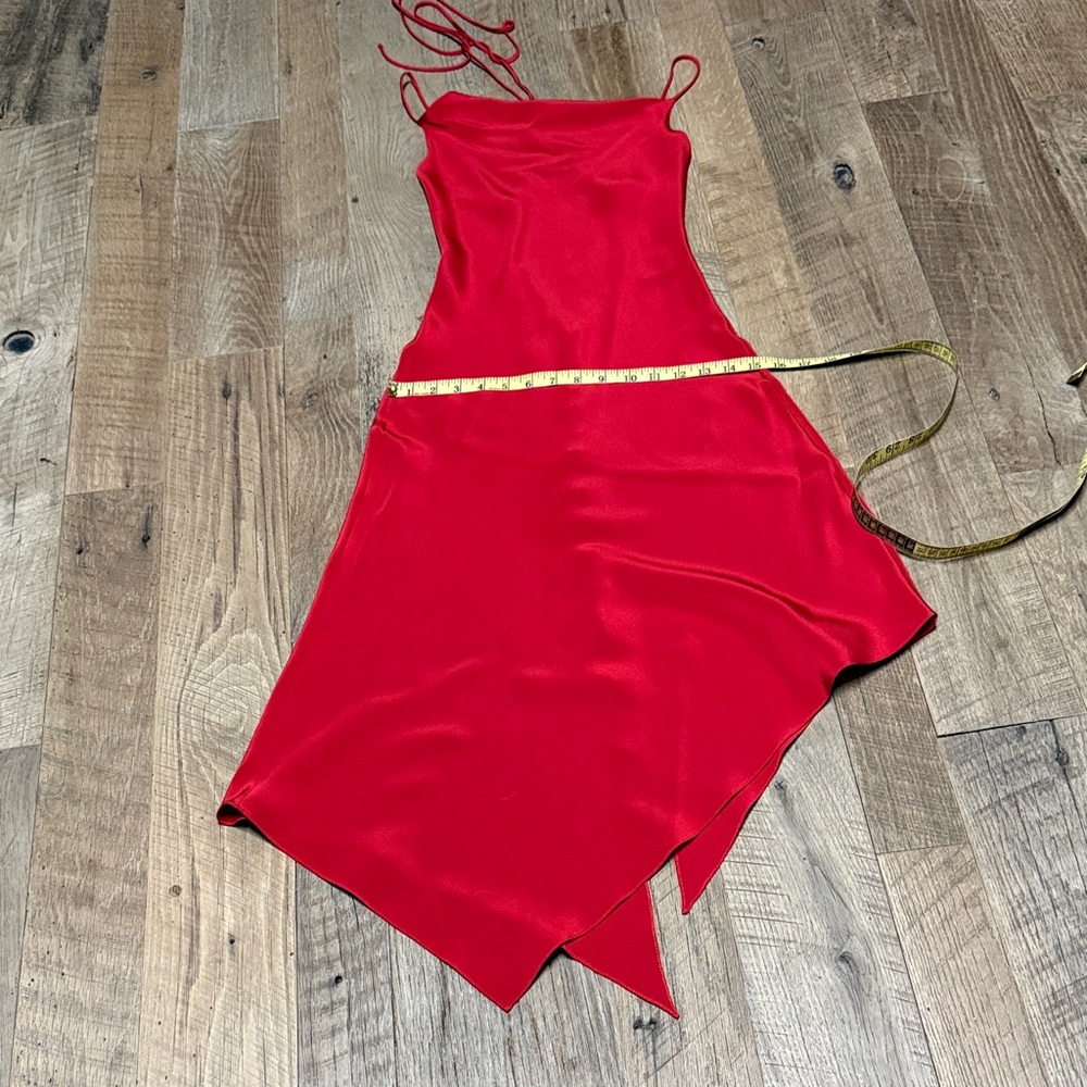 Silk backless Red Dress - Picture 14 of 17